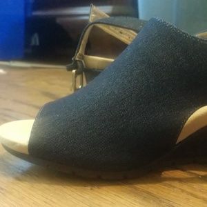 Blue Bandolino wedges